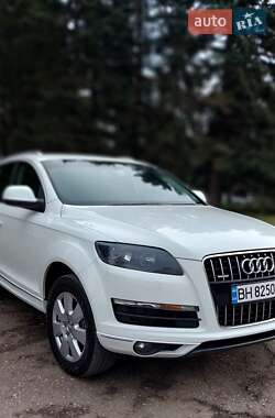 Внедорожник / Кроссовер Audi Q7 2014 в 