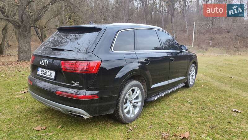 Внедорожник / Кроссовер Audi Q7 2016 в Каменец-Подольском