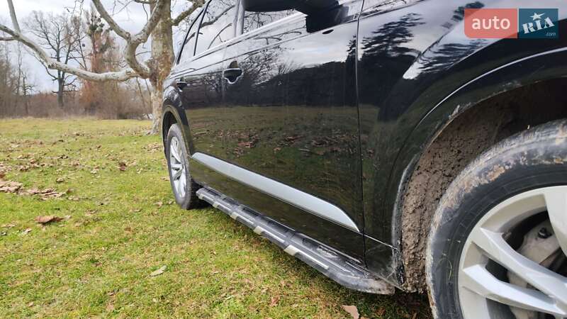 Внедорожник / Кроссовер Audi Q7 2016 в Каменец-Подольском