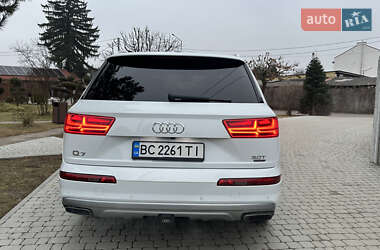 Позашляховик / Кросовер Audi Q7 2016 в Львові