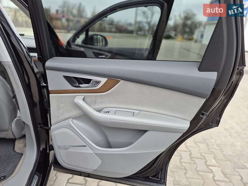 Внедорожник / Кроссовер Audi Q7 2015 в Одессе фото 18 Внедорожник / Кроссовер Audi Q7 2015 в Одессе