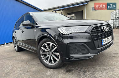 Позашляховик / Кросовер Audi Q7 2020 в Києві