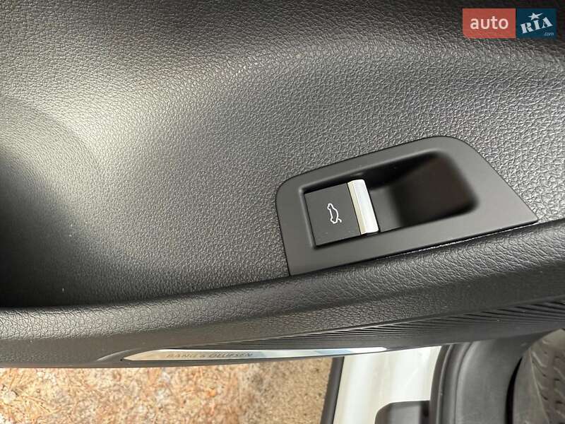 Внедорожник / Кроссовер Audi Q7 2021 в Киеве