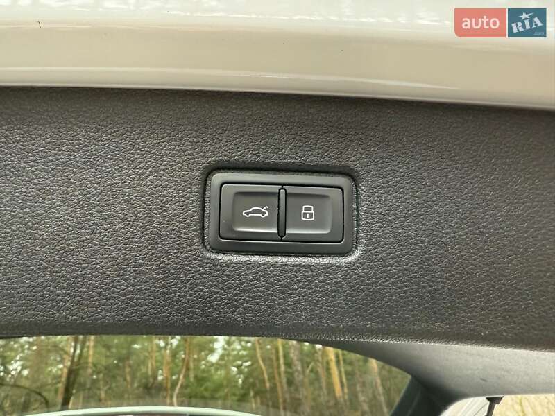 Внедорожник / Кроссовер Audi Q7 2021 в Киеве