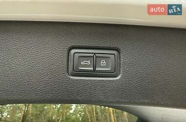 Внедорожник / Кроссовер Audi Q7 2021 в 