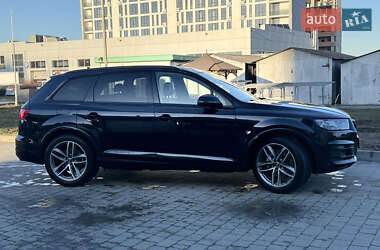 Позашляховик / Кросовер Audi Q7 2017 в Івано-Франківську