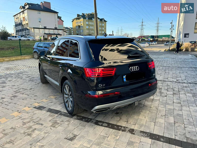Позашляховик / Кросовер Audi Q7 2016 в Львові