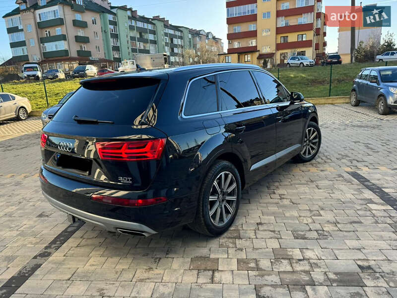 Позашляховик / Кросовер Audi Q7 2016 в Львові