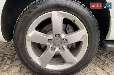 Внедорожник / Кроссовер Audi Q7 2013 в 
