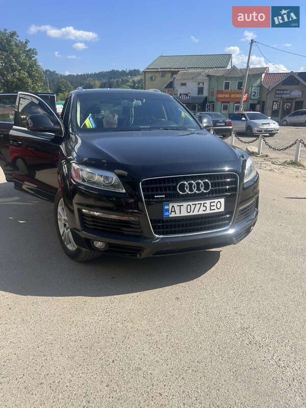 Внедорожник / Кроссовер Audi Q7 2009 в 