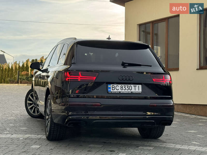 Внедорожник / Кроссовер Audi Q7 2016 в Львове