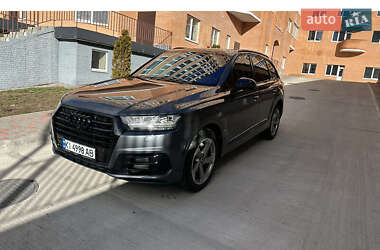 Позашляховик / Кросовер Audi Q7 2018 в Києві