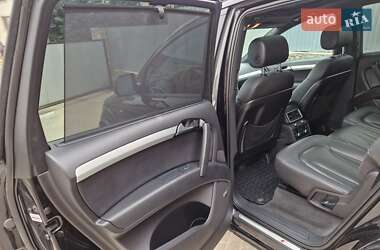Позашляховик / Кросовер Audi Q7 2013 в 