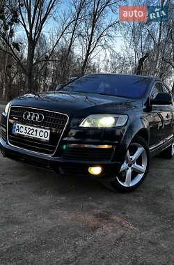 Внедорожник / Кроссовер Audi Q7 2008 в 