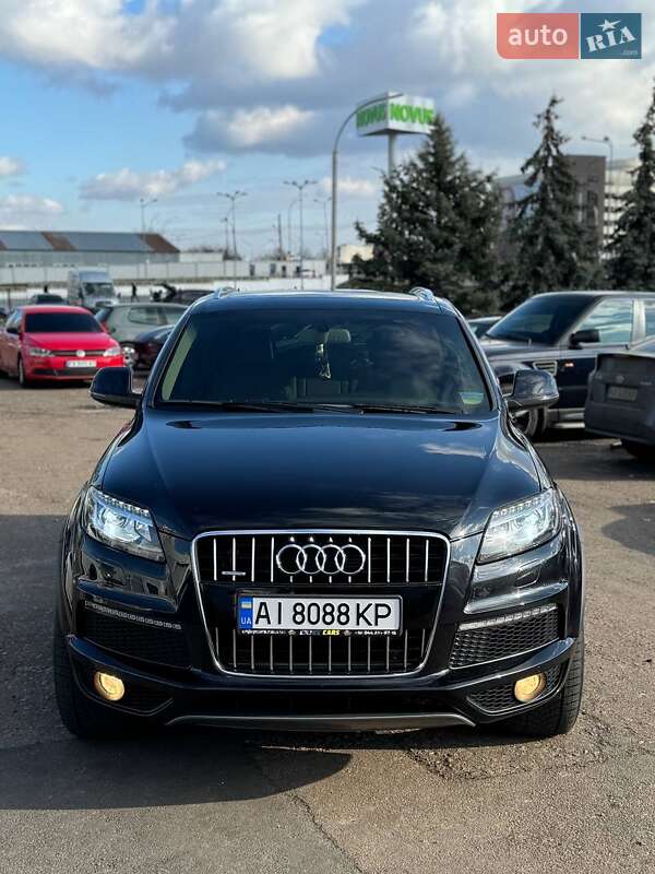 Внедорожник / Кроссовер Audi Q7 2014 в Киеве