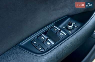 Позашляховик / Кросовер Audi Q7 2015 в 