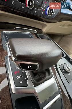 Внедорожник / Кроссовер Audi Q7 2019 в 