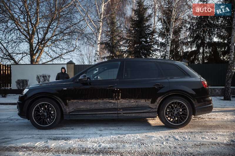 Позашляховик / Кросовер Audi Q7 2018 в Полтаві