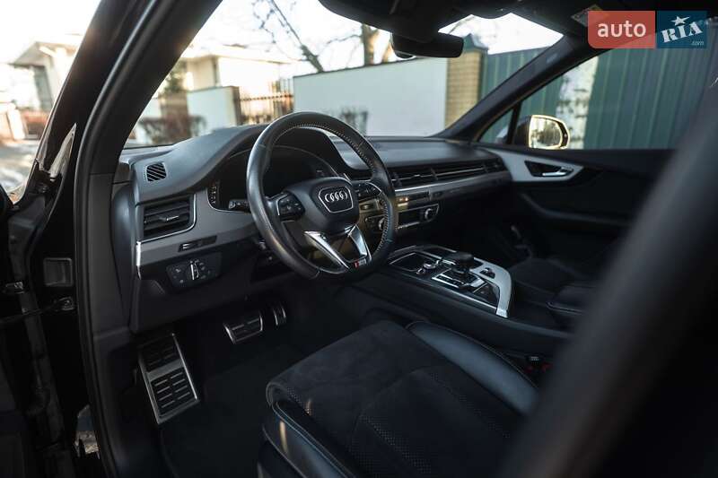 Позашляховик / Кросовер Audi Q7 2018 в Полтаві