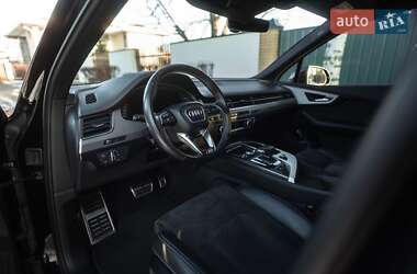 Внедорожник / Кроссовер Audi Q7 2018 в 