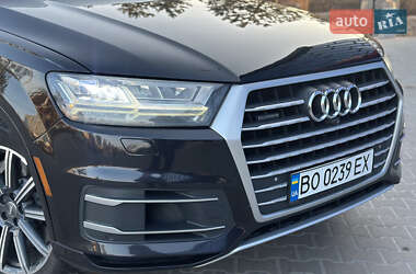 Позашляховик / Кросовер Audi Q7 2016 в Рівному