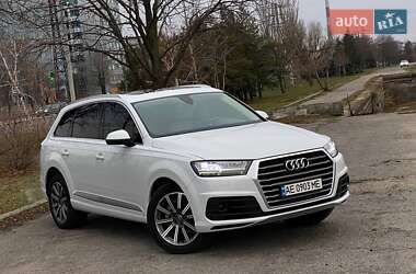 Позашляховик / Кросовер Audi Q7 2017 в Дніпрі