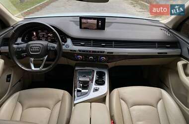 Позашляховик / Кросовер Audi Q7 2017 в Дніпрі