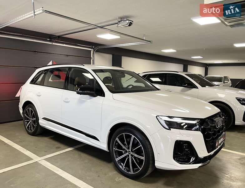 Внедорожник / Кроссовер Audi Q7 2024 в 