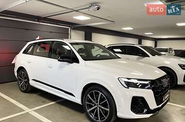 Внедорожник / Кроссовер Audi Q7 2024 в 
