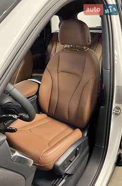 Внедорожник / Кроссовер Audi Q7 2024 в 