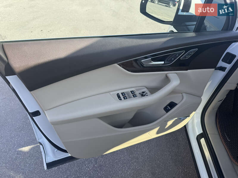 Позашляховик / Кросовер Audi Q7 2018 в Харкові