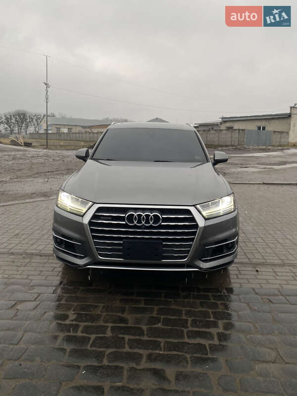 Внедорожник / Кроссовер Audi Q7 2016 в Буске