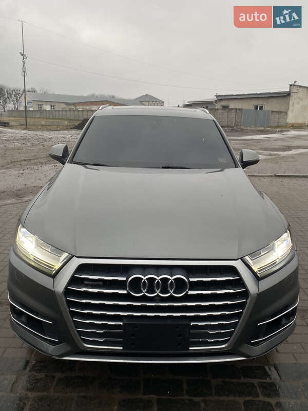 Внедорожник / Кроссовер Audi Q7 2016 в Буске