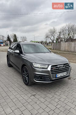 Внедорожник / Кроссовер Audi Q7 2017 в 