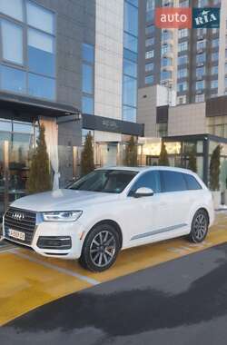 Внедорожник / Кроссовер Audi Q7 2018 в Киеве