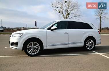 Внедорожник / Кроссовер Audi Q7 2017 в Луцке