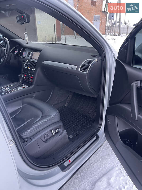 Внедорожник / Кроссовер Audi Q7 2013 в Харькове