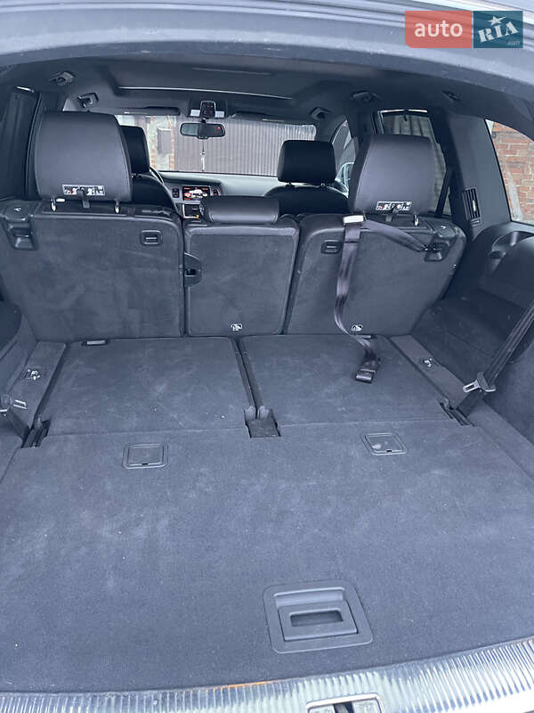 Внедорожник / Кроссовер Audi Q7 2013 в Харькове