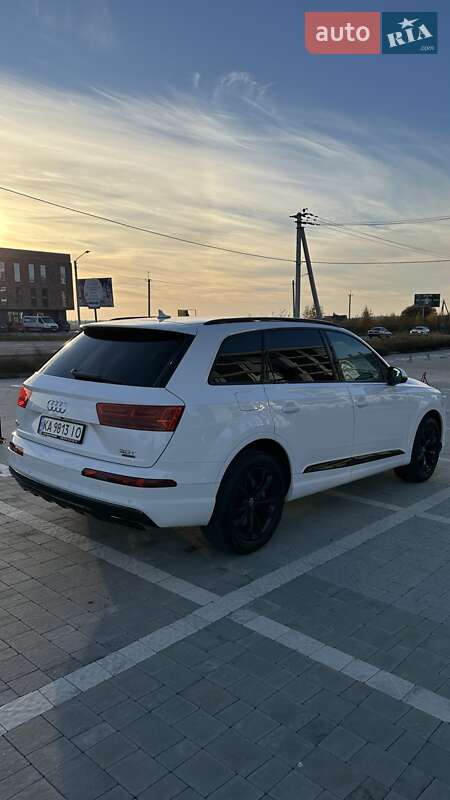 Внедорожник / Кроссовер Audi Q7 2017 в Львове