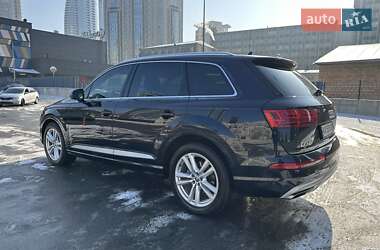 Позашляховик / Кросовер Audi Q7 2016 в Києві