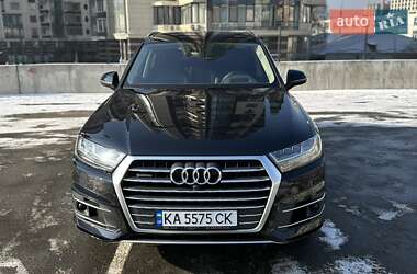 Позашляховик / Кросовер Audi Q7 2016 в Києві