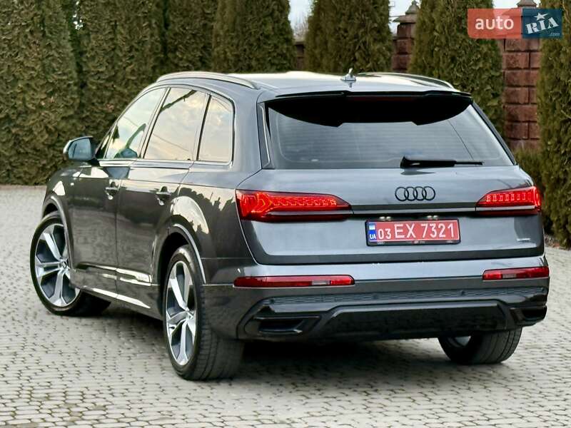 Внедорожник / Кроссовер Audi Q7 2020 в Ровно