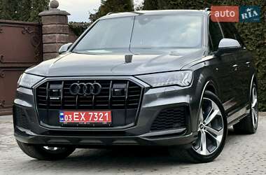 Позашляховик / Кросовер Audi Q7 2020 в Рівному