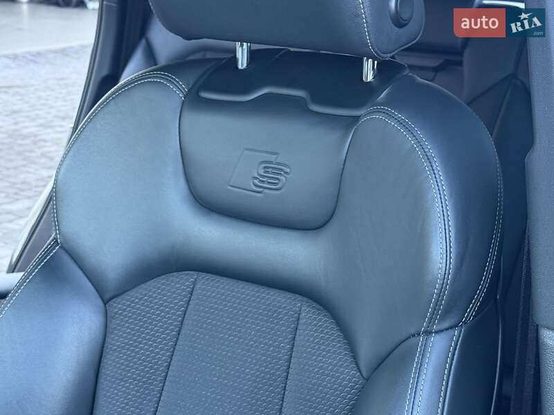 Внедорожник / Кроссовер Audi Q7 2020 в Ровно
