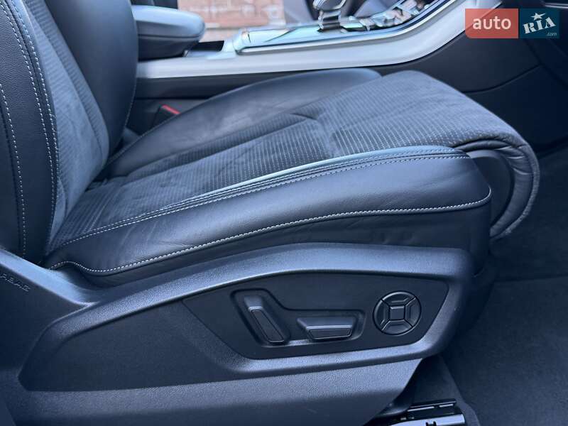 Внедорожник / Кроссовер Audi Q7 2020 в Ровно