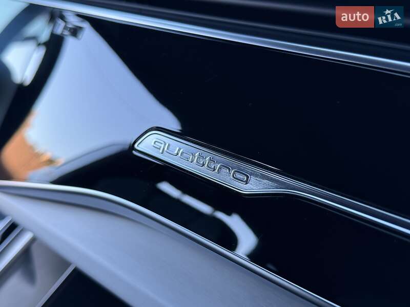 Внедорожник / Кроссовер Audi Q7 2020 в Ровно