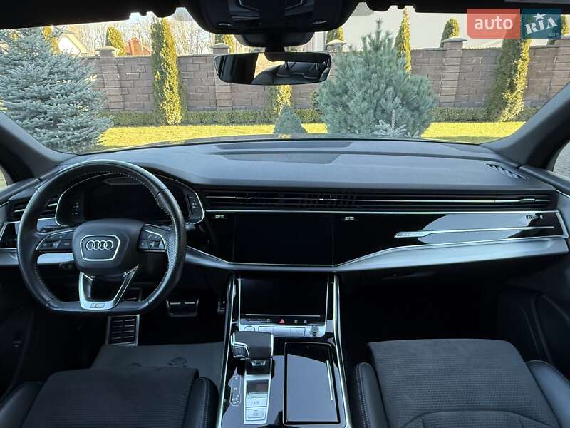 Внедорожник / Кроссовер Audi Q7 2020 в Ровно