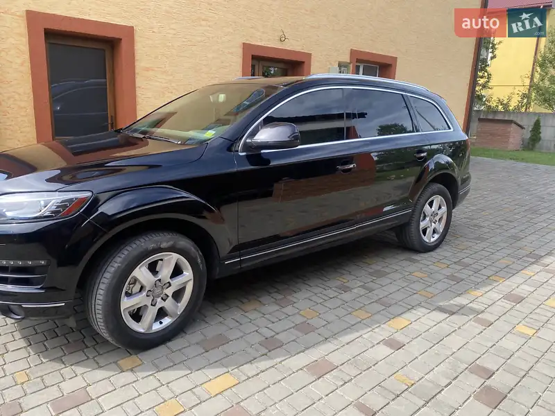 Внедорожник / Кроссовер Audi Q7 2014 в 