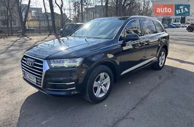 Внедорожник / Кроссовер Audi Q7 2019 в 