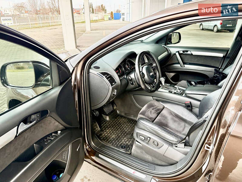 Позашляховик / Кросовер Audi Q7 2013 в Ужгороді фото 9 Позашляховик / Кросовер Audi Q7 2013 в Ужгороді